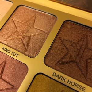 Jeffree Star 24k gold highlighter palette